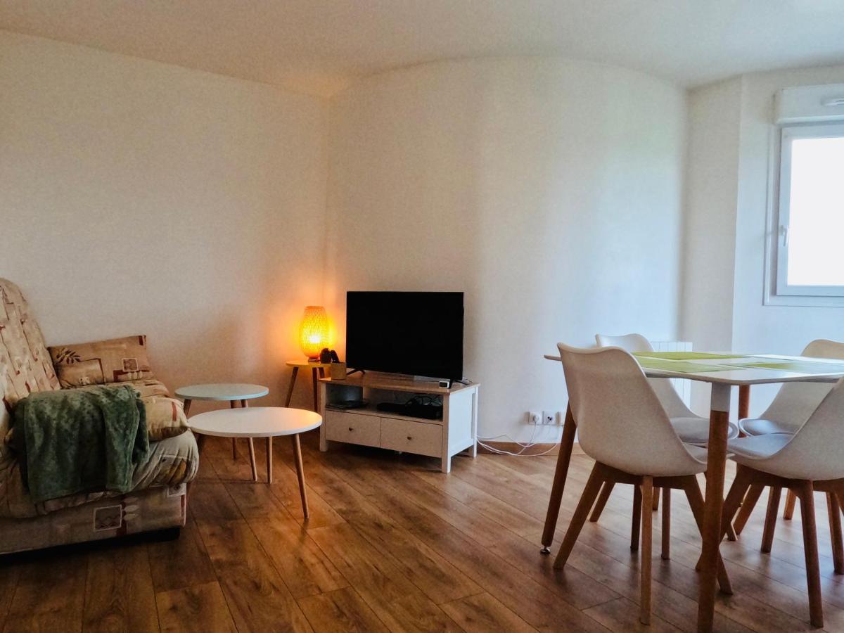 Appartement Cosy Жу-ле-Тур Экстерьер фото